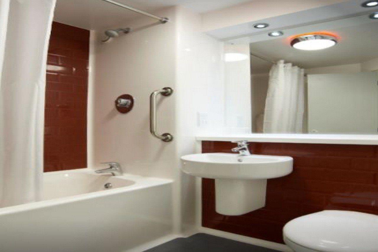 Travelodge Wadebridge Εξωτερικό φωτογραφία